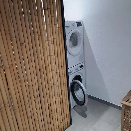 110Qm Mit 2 Baedern Apartman